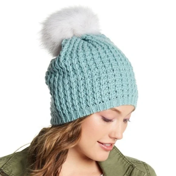 NWT Genuine Fox Fur Pompom Wool Blend Beanie Large Fox Fur Pom Pom Beanies – St. Raine main image 4